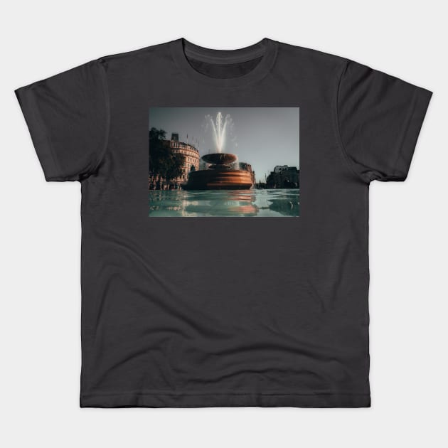 Trafalgar Square Fountain - London Kids T-Shirt by Scala Ad Astra Forum